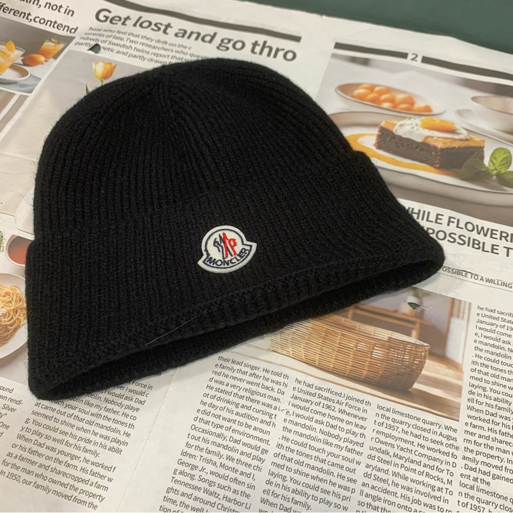 Moncler Black Ribbed Beanie